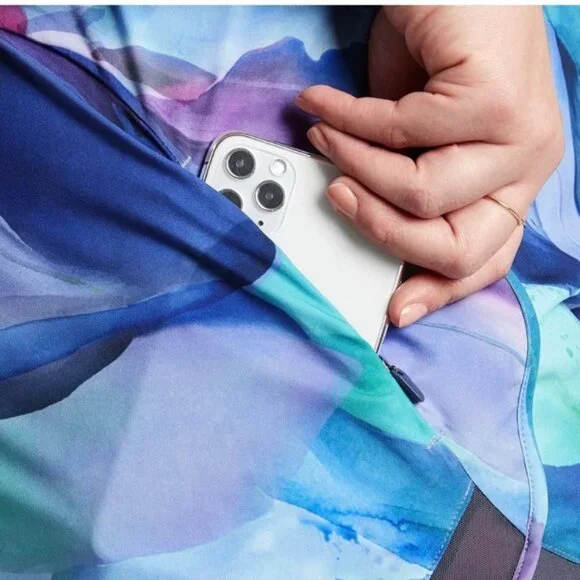 athleta make a splash mesh racer run 4" short 🤍 m - Picture 3 of 16